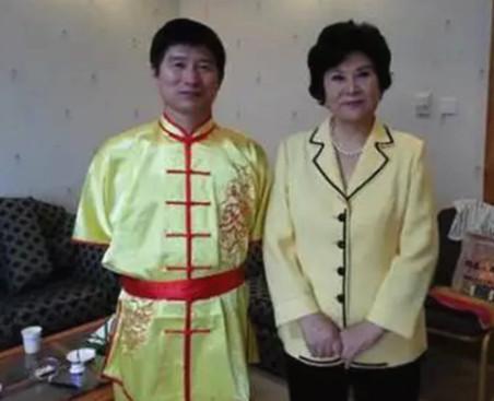 岳飞功绩全靠孙子吹嘘?英雄不容亵渎,张宪后人