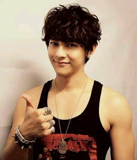 脸僵?陈学冬像蜡像,张信哲脸部浮肿,炎亚纶像