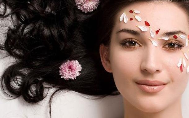 过敏季急需补水护肤,春季过敏能敷面膜吗?