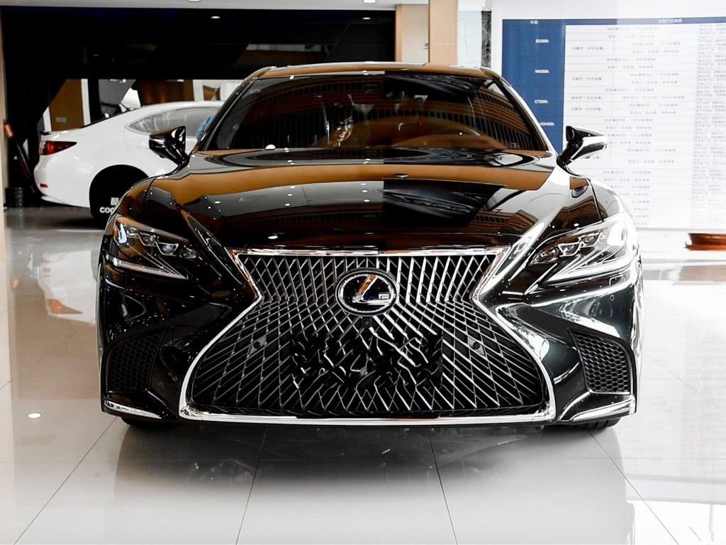 宝马7系都羡慕！大型豪车比保时捷漂亮，配3.5L10AT，才82万！