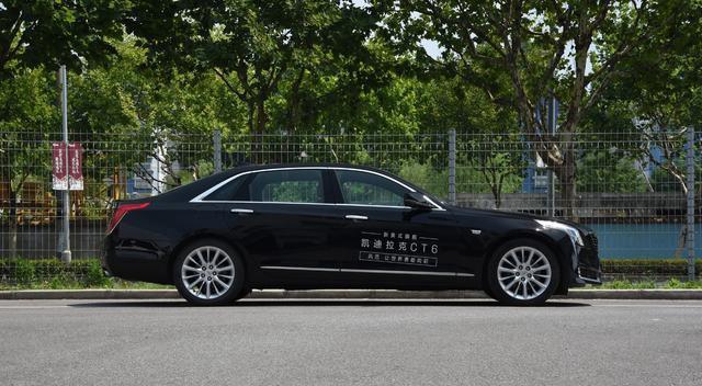 44万提凯迪拉克: 可称为配置之王, 12.3英寸的全液晶仪表盘