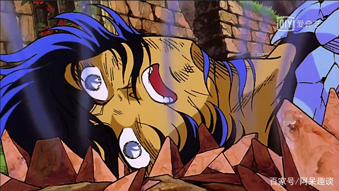 《圣斗士星矢》凤凰座一辉被揍的最惨的一次战役,全程躺着装死