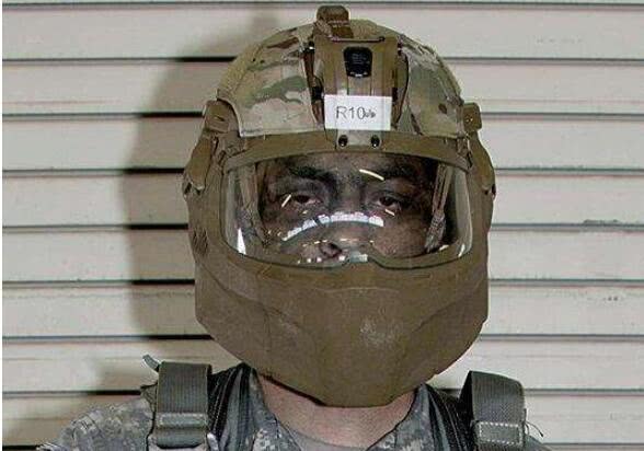 美军现役的两款先进防弹头盔:造型怪异,能挡A