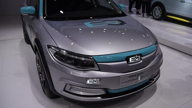 观致终于爆发了！新车颜值不输奔驰，纯电驱动，续航可达450公里