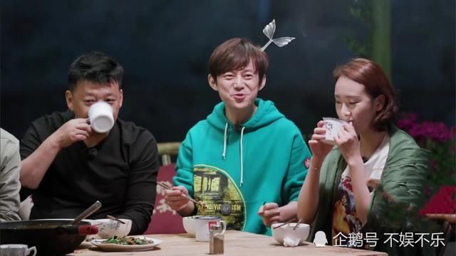 《向往的生活》何炅每次吃饭的表情大全,看完