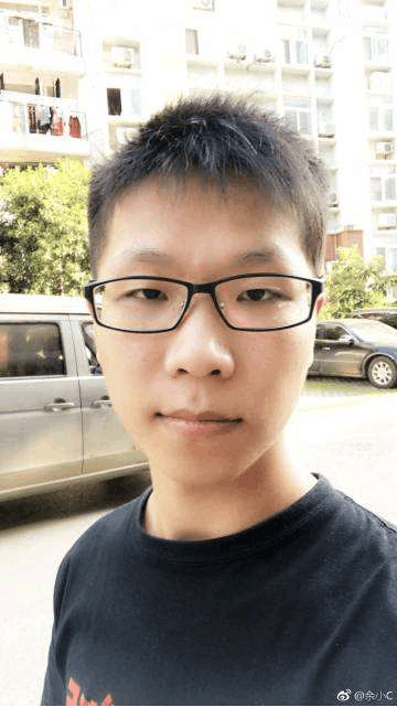 余小c钻二晋级赛再次失败, 网友表示韩服钻二皇