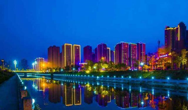 川东北经济最发达县,去年GDP超300亿元,拥有