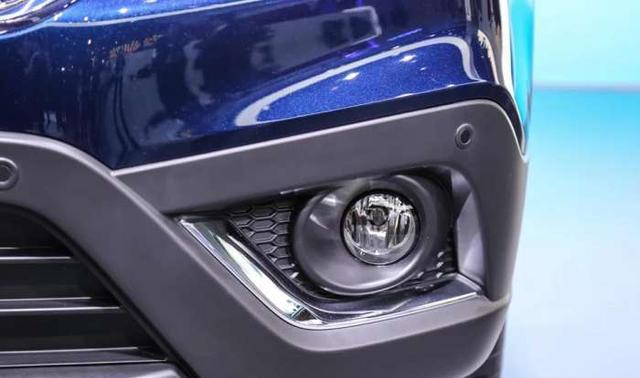 油耗5L, 四驱，售10万！