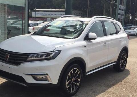 这款大块头SUV有着25万+的体验，百公里油耗6.5L