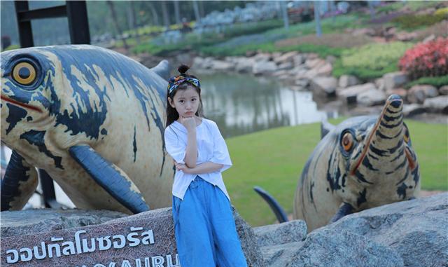 裴佳欣写真，中国最美童星