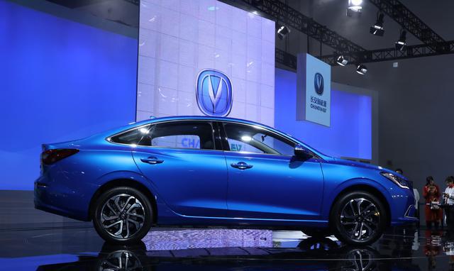 4.7元行驶100公里,开车比挤地铁更划算--