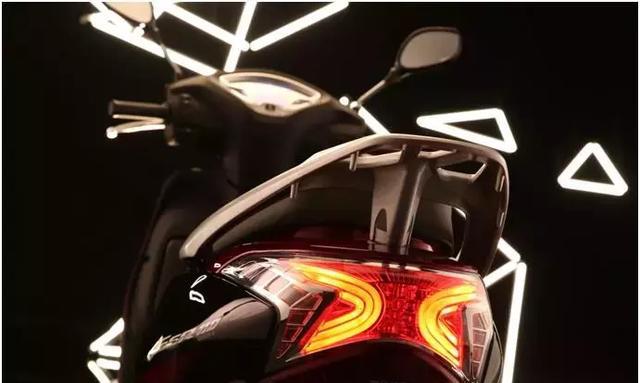 售价13800元,五羊-本田国四佳御全新上市,实车