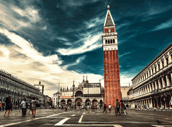 欧洲爆发难民危机, 老外: 中国是一个大国, 为