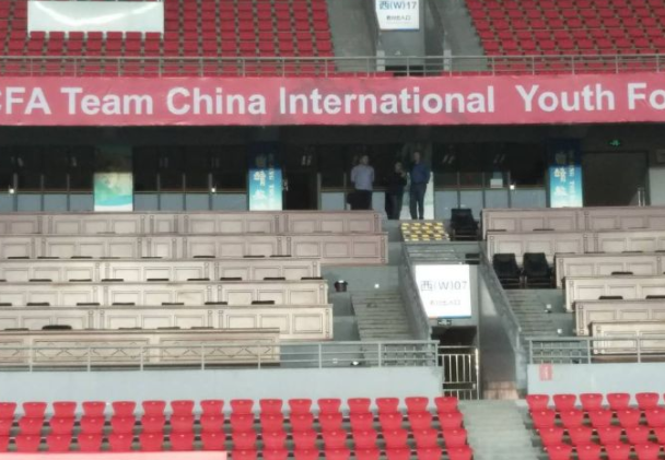 现身宣!中国国奥新帅即将走马上任,与里皮组男