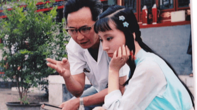 87版《红楼梦》逝世的6位演员中, 一个死于酗