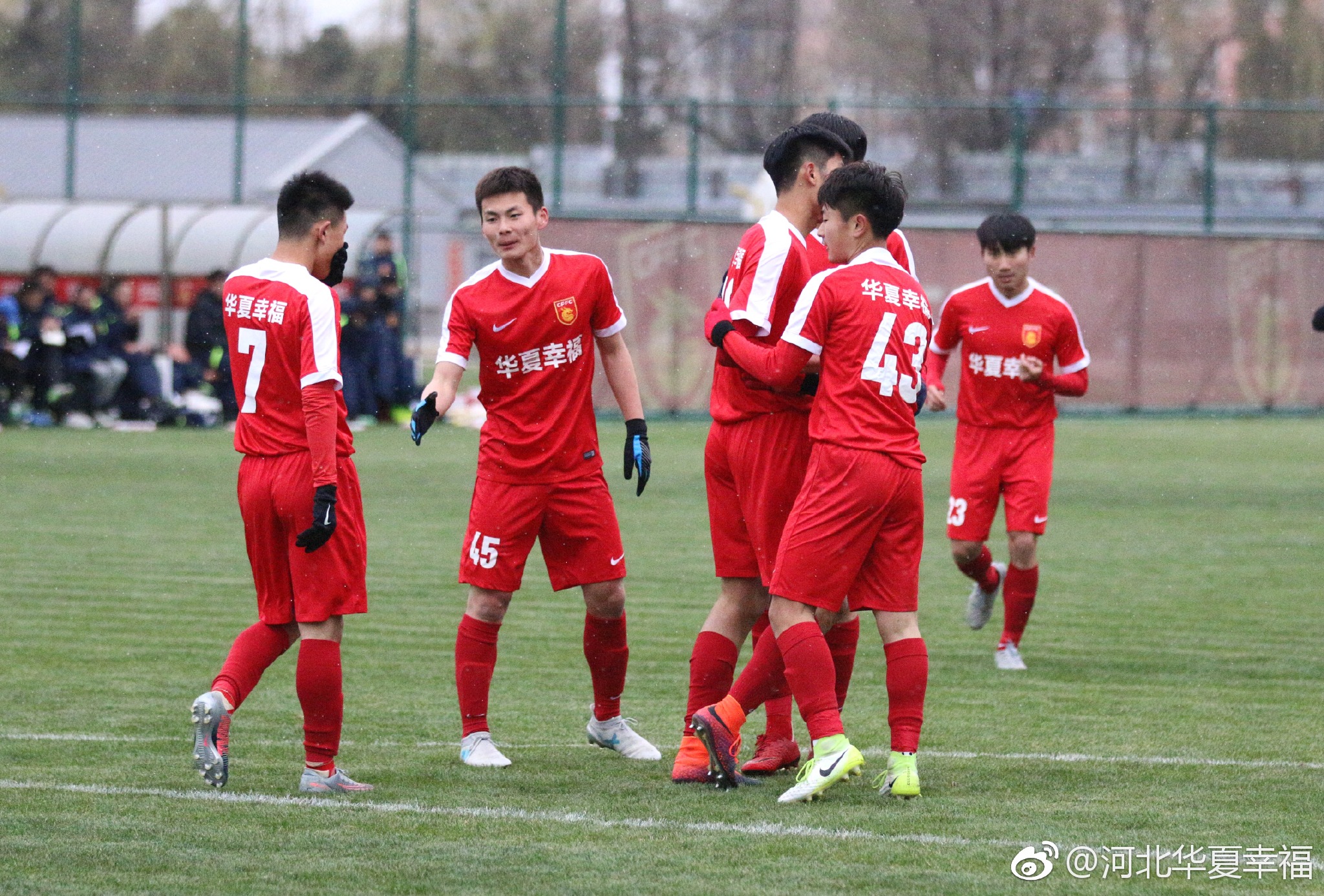 今天下午,全国U19青超联赛结束了首轮争夺。