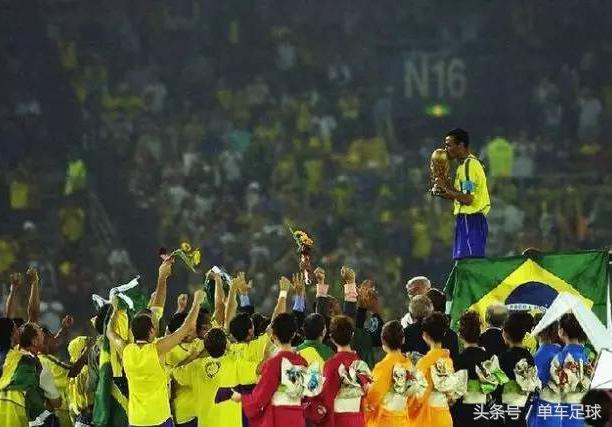 98法国,02巴西,06意大利,10西班牙,14德国,哪个