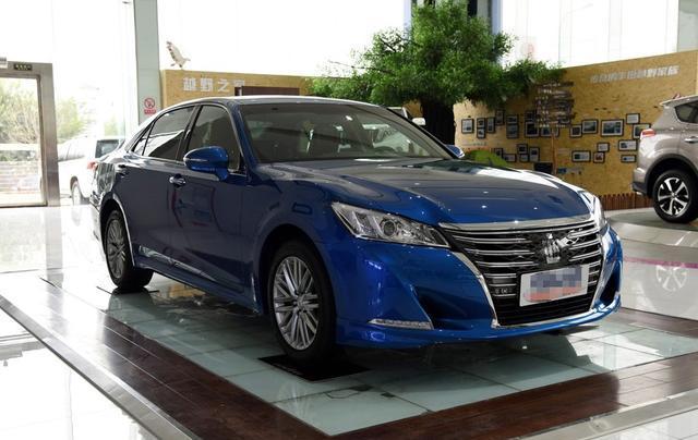 全新丰田皇冠, 这颜值也太高了吧, 连奥迪A6看了都不是对手