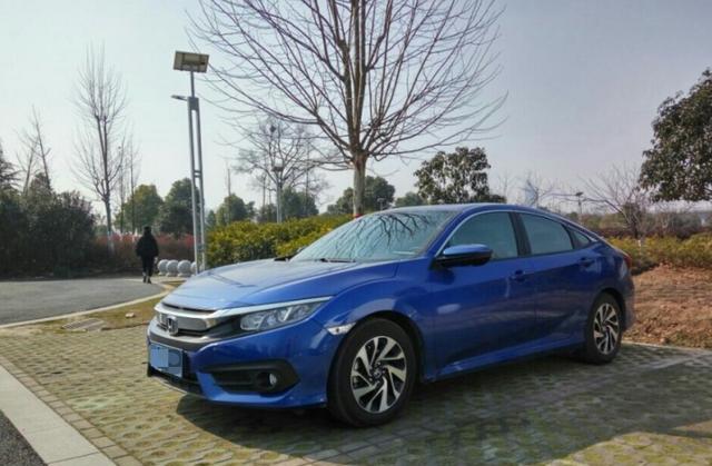 舅舅要我买轩逸, 我纠结半年加价五千买这车, 舅舅说我是败家子!