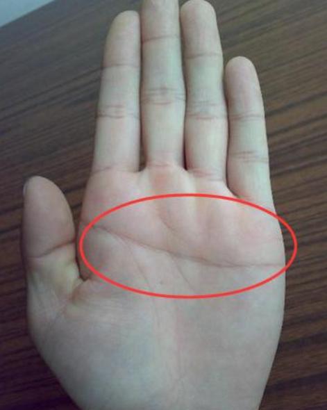今生注定吃两家饭的苦命女人手相,看看你是不是这"倒霉蛋"