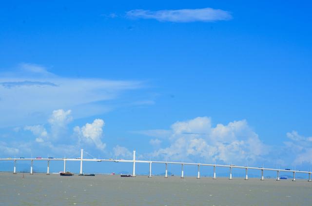 不用去澳门,坐游轮就能欣赏澳门风云,最主要还