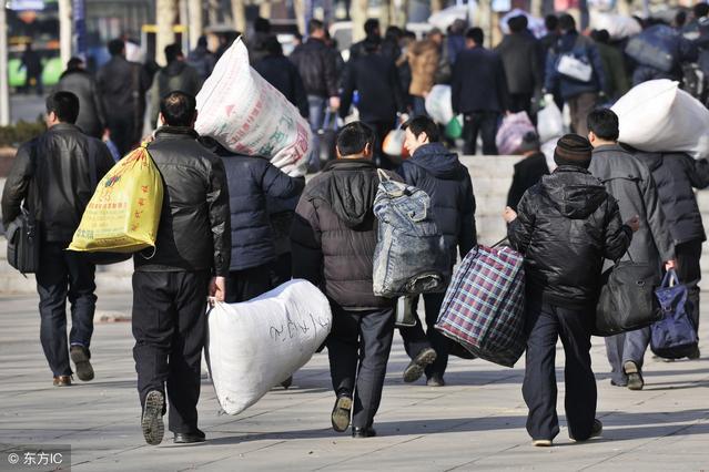 城中村下岗阿姨的出租屋藏着什么生存智慧？