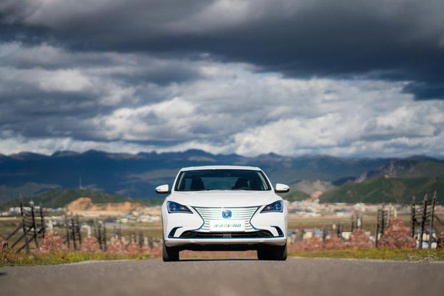 最新最全的“20-30万紧凑型三厢车“资讯都在这里，不容错过