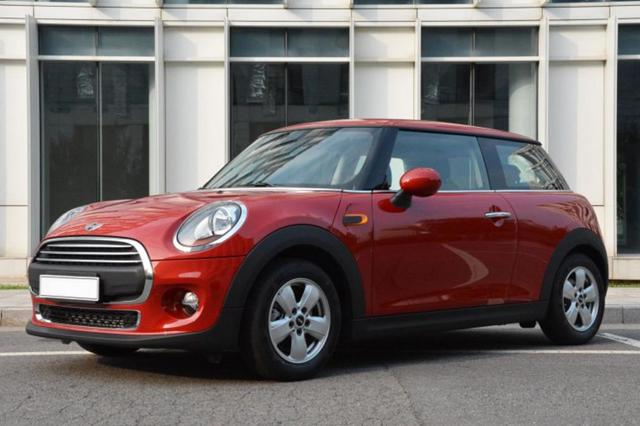 15万就可以买宝马MINI！那还看什么大众高尔夫和奥迪A3？