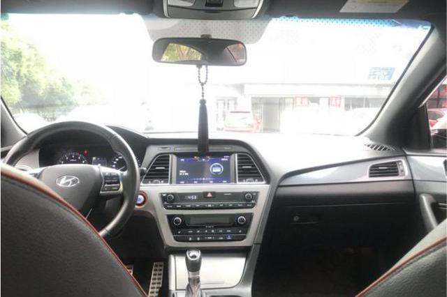 曾经23万落地，如今只要15万，年轻人选这款车就对了