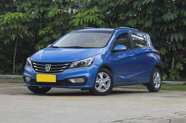 汽车天天评: 宝骏310, 国产轿车连续8月销量冠军!