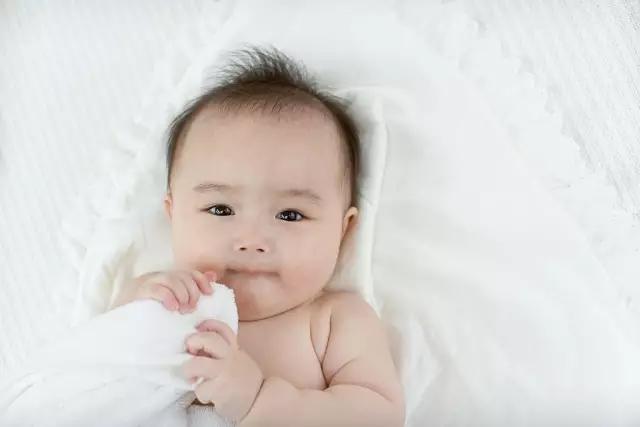 婴幼儿吹空调不当患病,是体质差还是家长的疏忽?