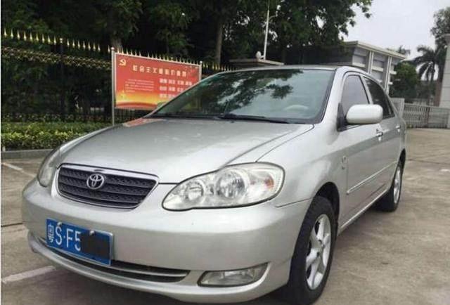 一台丰田一台大众, 开了十年就有如此差距, 你能想象吗