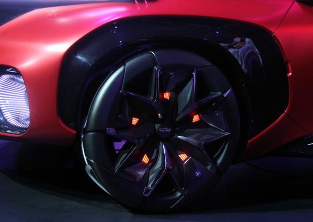 奇瑞被逼疯了,一口气造出2030年的车,赞不绝口!网友:果然厉害