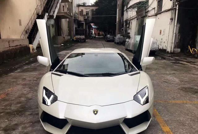 车主170万出售12年出厂兰博基尼aventabor-lp700, 值不值得入手?