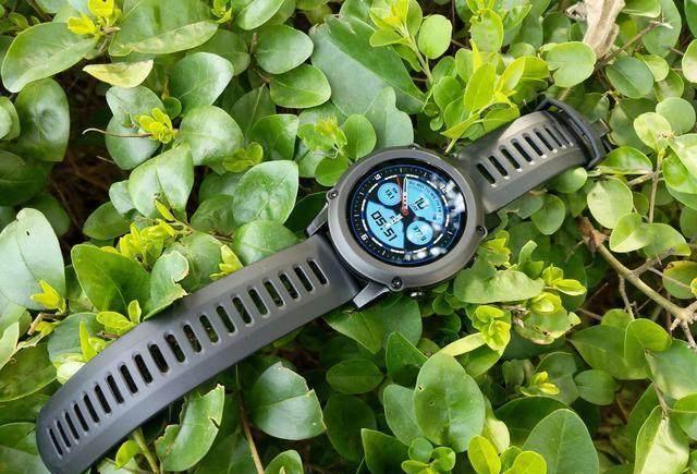 运动手表Ferace3超级好看! 虽比不上苹果, 但却