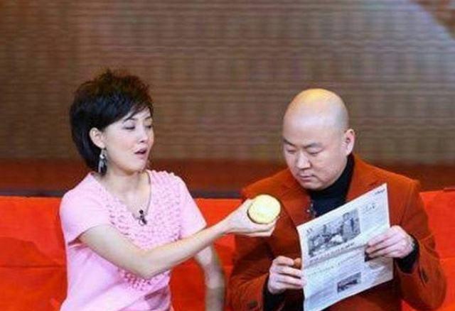 51岁郭冬临妻子近照首度大曝光, 既不是张凯丽也不是牛莉而是她?