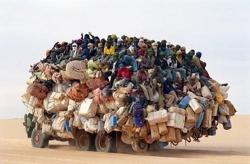 查了一辆五菱之光超员,阿三哥晒出一张照片后