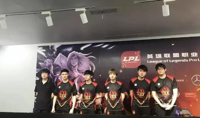 一个职业电竞选手的涅盘重生--FPX.Cool