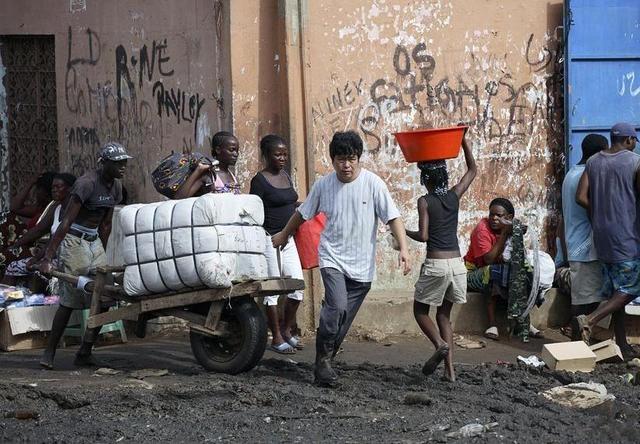 中国人来到非洲做生意,个个成土豪,男人们寂寞