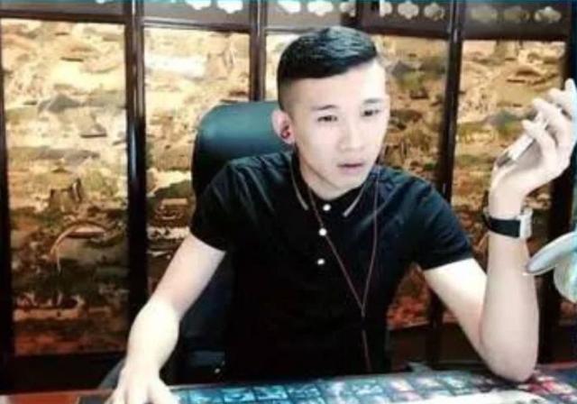 捧红快手、抖音全靠他们! 天天给网红打赏的土