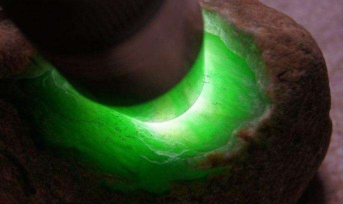 赌石赌木见多了,可是靠赌仓库一夜暴富的人你