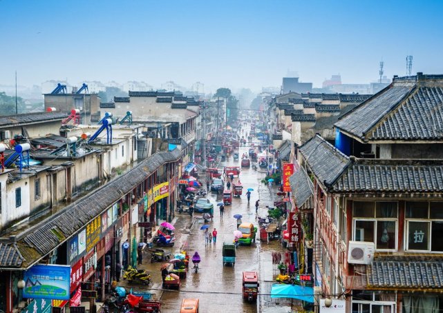 凤阳,古称"钟离"濠州,是全国较有名的历史文化名城,有举世闻名的明
