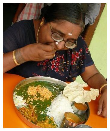印度人为什么有餐具不用，非要用手来吃饭呢?这次终于明白了