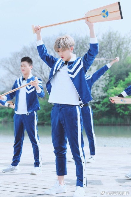 鹿晗王大陆邓超陈赫 热门综艺 鹿晗发微博其实