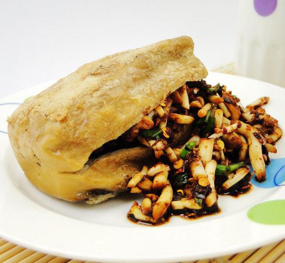 贵州特色小吃:恋爱豆腐果