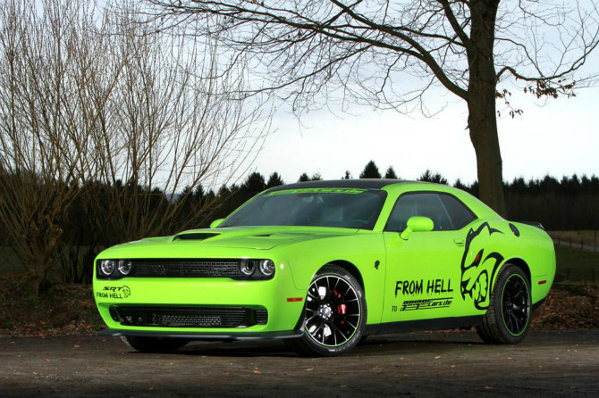 道奇Challenger SRT Hellcat