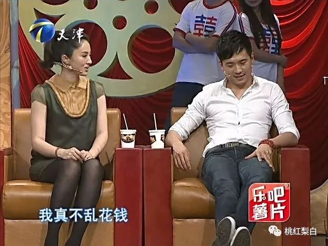 董璇携女奔波千里救夫,到底是傲骨贤妻还是嫁鸡随鸡