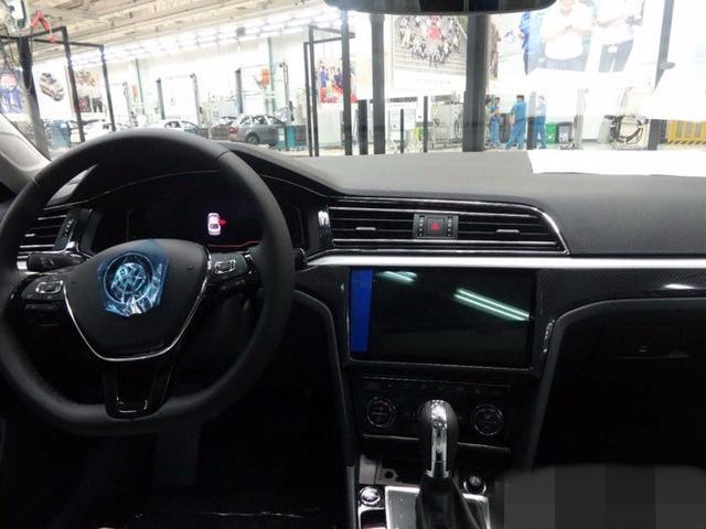 2019款大众凌渡改名下线,车身加长尾灯比奥迪