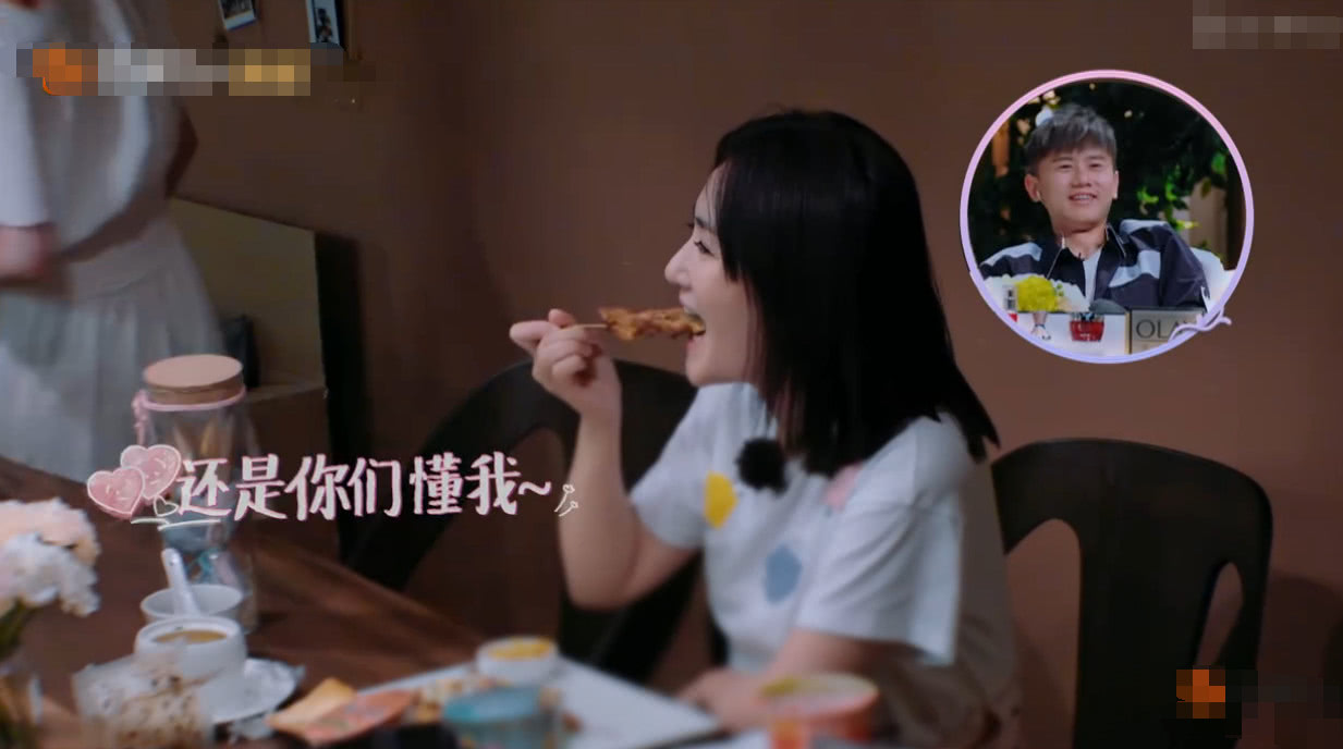 《妻子的浪漫旅行》谢娜成搞笑担当，网友们关注的却是她的行李