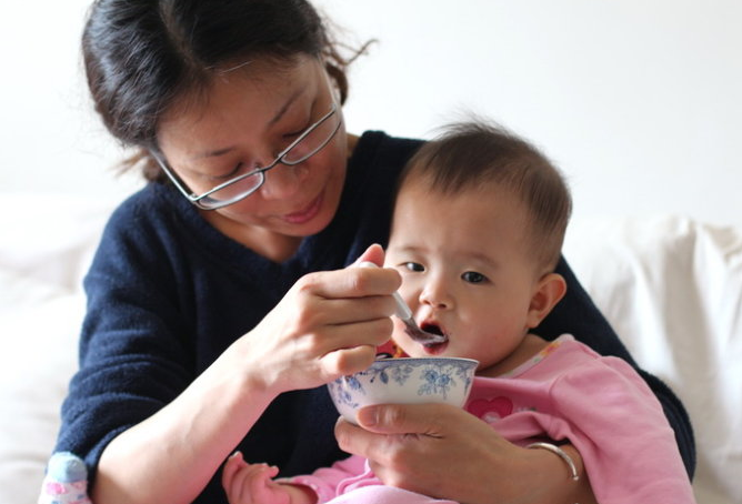 宝宝地图舌危害多大?医生专业深度分析,妈妈